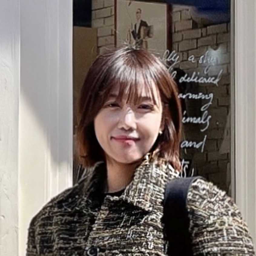 Roi - Picture in Korea team